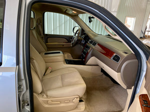 2013 Chevrolet Suburban 2500 4WD