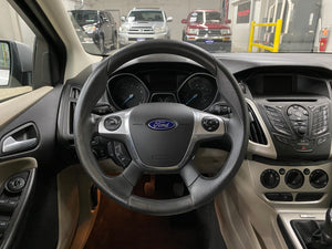 2014 Ford Focus SE Sedan Manual