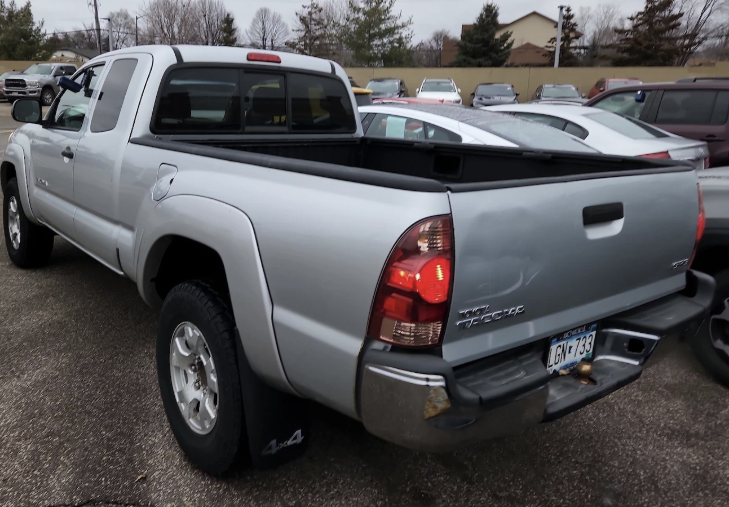 2007 Toyota Tacoma Access Cab 2.7L 4WD Manual