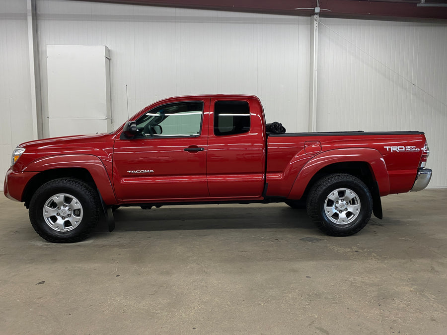 2013 Toyota Tacoma Access Cab 4.0L 4WD Manual