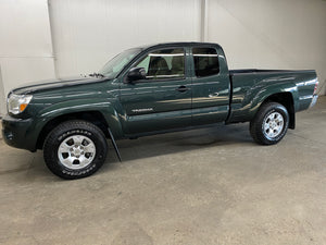 2010 Toyota Tacoma Access Cab 2.7L 4WD Manual