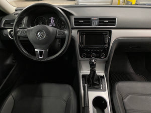 2013 Volkswagen Passat 2.5L SE Manual