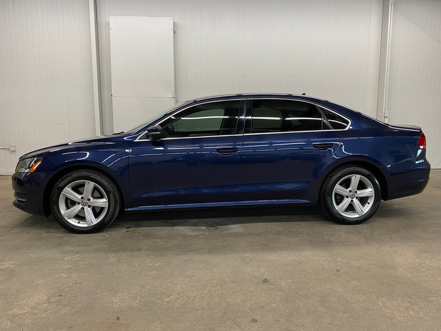 2013 Volkswagen Passat 2.5L SE Manual