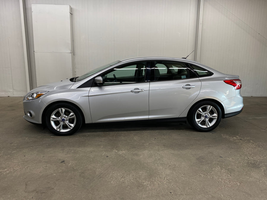 2014 Ford Focus SE Sedan Manual