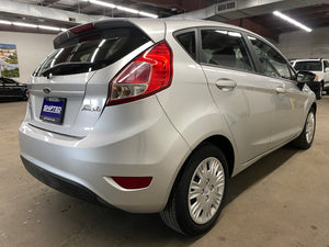 2015 Ford Fiesta SE Manual