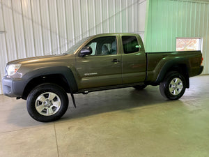 2012 Toyota Tacoma Access Cab 4WD Manual