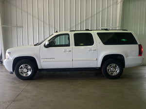 2009 Chevrolet Suburban 2500 4WD 2LT 8 Passenger