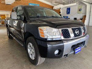 2004 Nissan Titan LE Crew Cab 5.6L 4WD