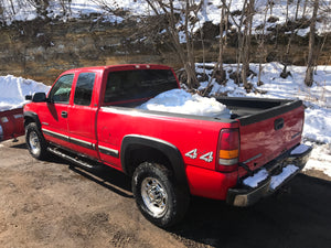 2002 Chevrolet Silverado 2500 (With plow!)