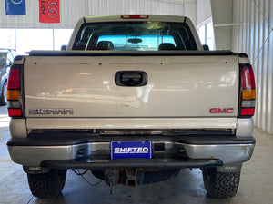 2006 GMC Sierra 2500 SLE Crew Cab 4WD