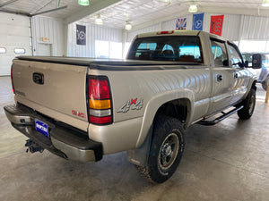 2006 GMC Sierra 2500 SLE Crew Cab 4WD