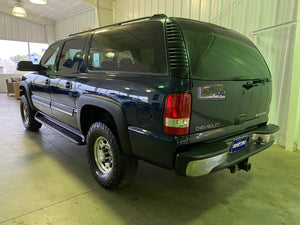 2005 Chevrolet Suburban LS 2500 4WD 8.1L