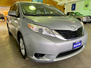 2014 Toyota Sienna LE FWD 8-Passenger V6