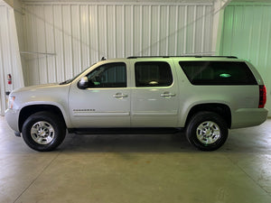 2011 Chevrolet Suburban 2500 LT 4WD