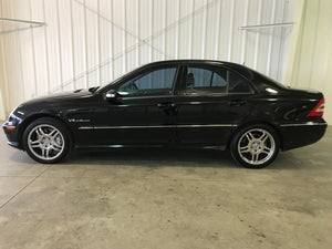 2004 Mercedes-Benz C32 AMG