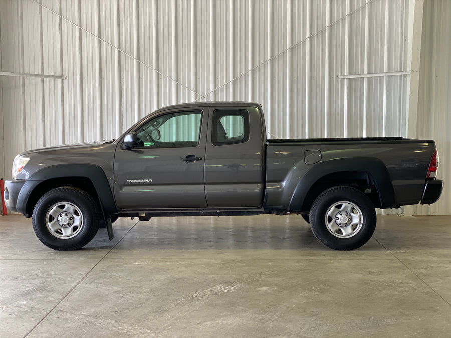 2011 Toyota Tacoma Ex Cab 4X4 Manual