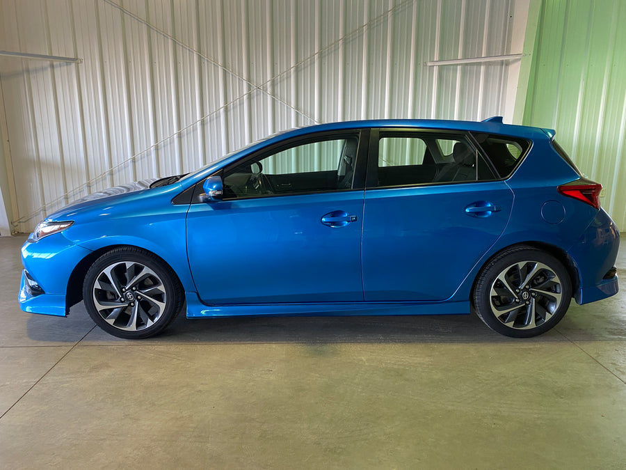 2016 Scion iM Manual