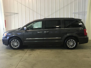 2016 Chrysler Town & Country