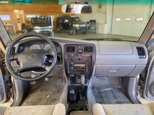 2001 Toyota 4Runner SR5 4WD 1-Owner