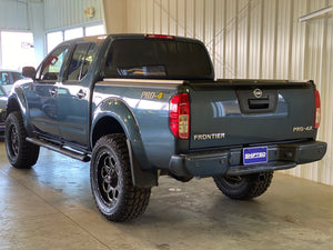 2013 Nissan Frontier PRO-4X 6-Speed Manual