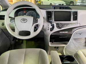 2014 Toyota Sienna LE FWD 8-Passenger V6