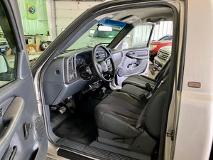 2000 Chevrolet Silverado 1500 V8 4WD Manual Transmission