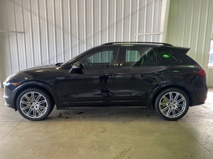 2013 Porsche Cayenne GTS