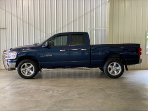 2007 Dodge Ram 1500 4WD Quad Cab SLT Manual