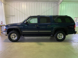 2005 Chevrolet Suburban LS 2500 4WD 8.1L