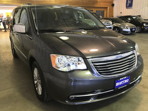 2016 Chrysler Town & Country