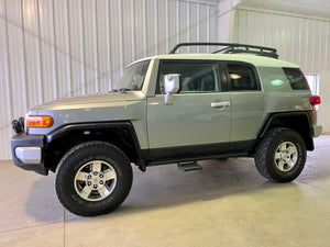 2010 Toyota FJ Cruiser 4WD Upgrade Pkg 1