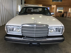 1982 Mercedes Benz 300CD